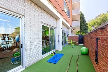 Outdoor lean-n-green fitness space